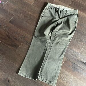 Banana Republic chinos size 4